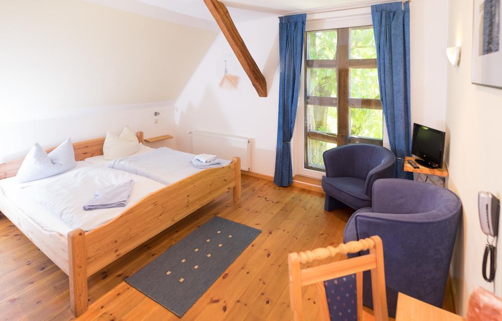 Landhotel Markthof Satemin Wustrow  Room photo